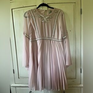 Stunning ASOS mauve color maternity dress